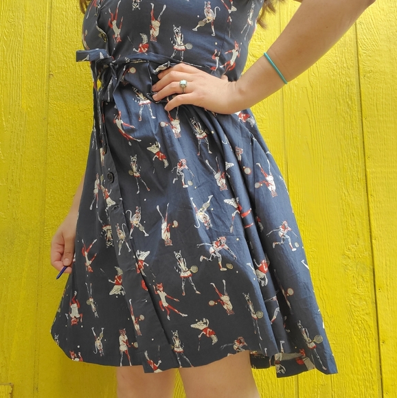 Dress - Picture 4 of 4